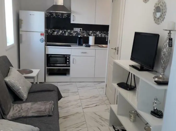 Διαμέρισμα Beautiful Small *